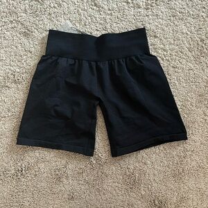 NVGTN shorts